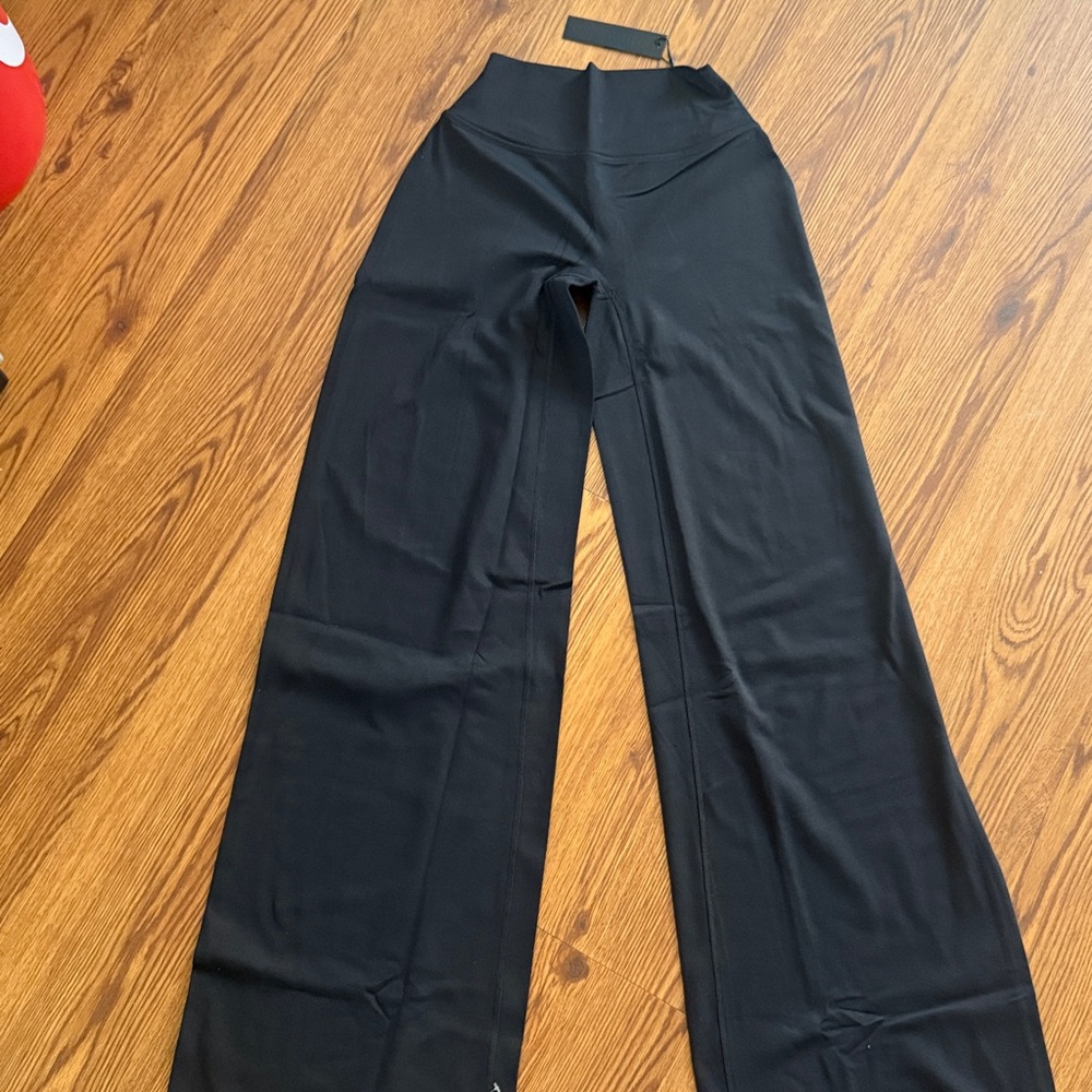 Oner Active SoftMotion Straight Leg Bottoms XS Regular Black BNWT